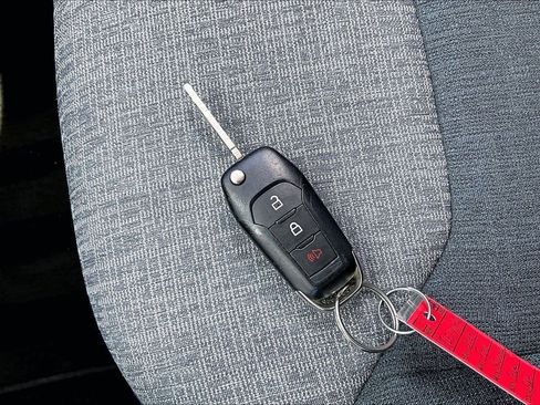 Used 2024 Ford Maverick XLT FWD image 13