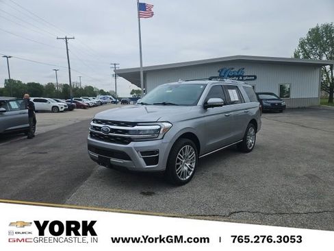 Used 2024 Ford Expedition Limited AWD/4WD image 1