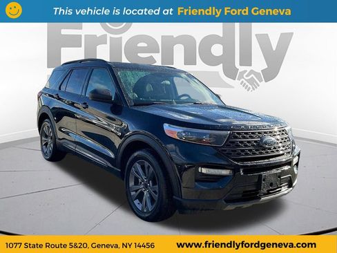 Used 2021 Ford Explorer XLT w/ Equipment Group 202A AWD/4WD image 16