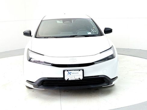 New 2026 Toyota Prius LE image 8