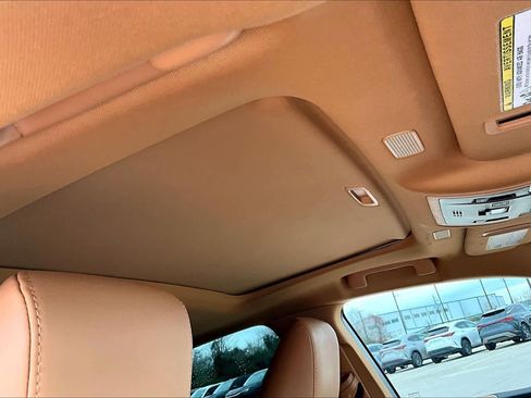 Certified 2024 Lexus ES 350 w/ Premium Package image 14