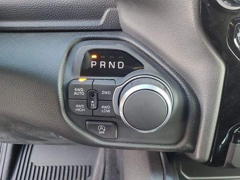 Used 2025 RAM 1500 Big Horn AWD/4WD image 33