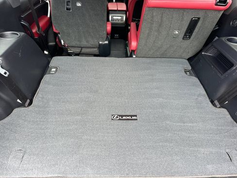 Used 2022 Lexus GX 460 Premium w/ Accessory Package AWD/4WD image 16
