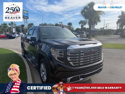 Used 2025 GMC Sierra 1500 Denali w/ Technology Package AWD/4WD image 2