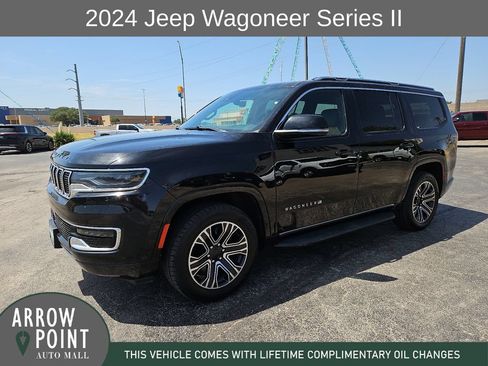 Used 2024 Jeep Wagoneer Series II w/ Flexible Seating Group RWD image 5