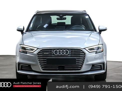 Used 2018 Audi A3 e-tron Prestige w/ Prestige Package image 2