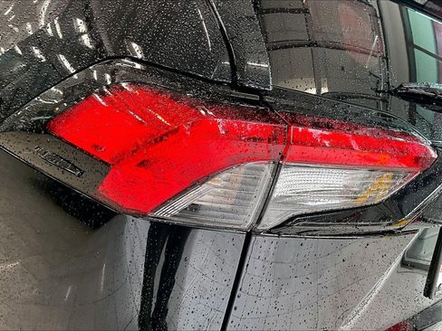 Used 2024 Toyota RAV4 LE AWD/4WD image 27