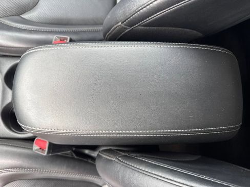 Used 2023 Jeep Cherokee Altitude Lux image 25