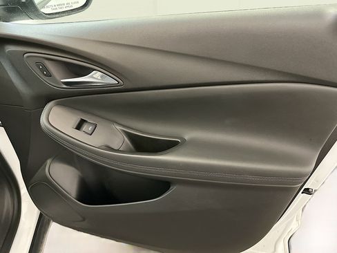 Used 2025 Buick Encore GX Preferred image 32