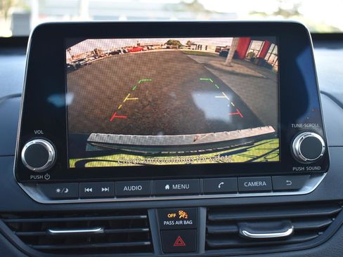 Used 2020 Nissan Altima 2.5 SR FWD image 35