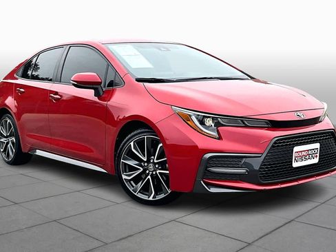 Used 2021 Toyota Corolla SE image 2