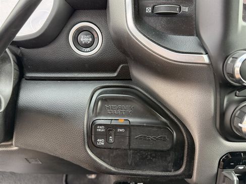 Used 2024 RAM 2500 Big Horn image 32