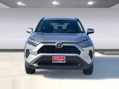 Used 2024 Toyota RAV4 XLE AWD/4WD image 5