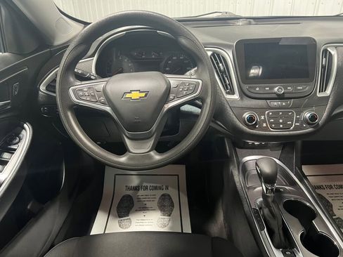 Used 2023 Chevrolet Malibu LT w/ Driver Confidence Package image 4