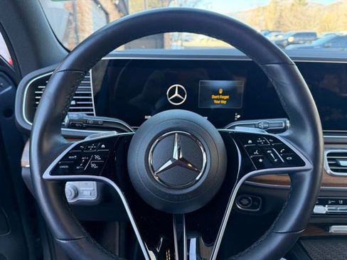 Used 2025 Mercedes-Benz GLE 450 4MATIC image 18