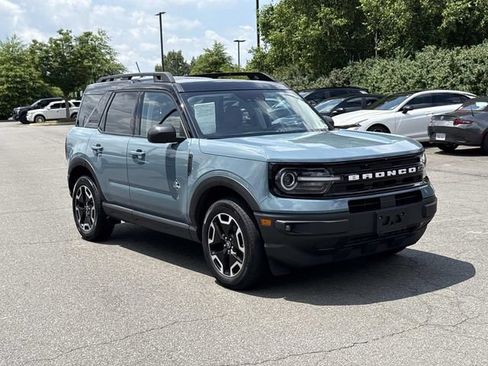 Used 2022 Ford Bronco Sport Outer Banks w/ Tech Package AWD/4WD image 1