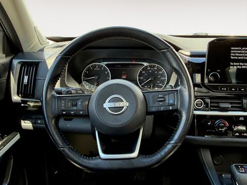 Used 2022 Nissan Pathfinder SL w/ SL Premium Package AWD/4WD image 13