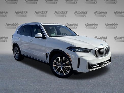 New 2026 BMW X5 xDrive50e w/ Executive Package image 2