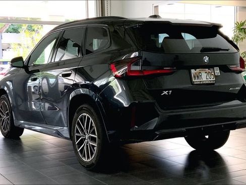 Used 2023 BMW X1 xDrive28i w/ M Sport Package AWD/4WD image 5