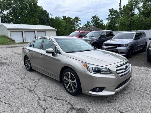 Used 2015 Subaru Legacy 2.5i Limited AWD/4WD image 3