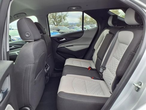 Used 2020 Chevrolet Equinox LS w/ LS Convenience Package image 22