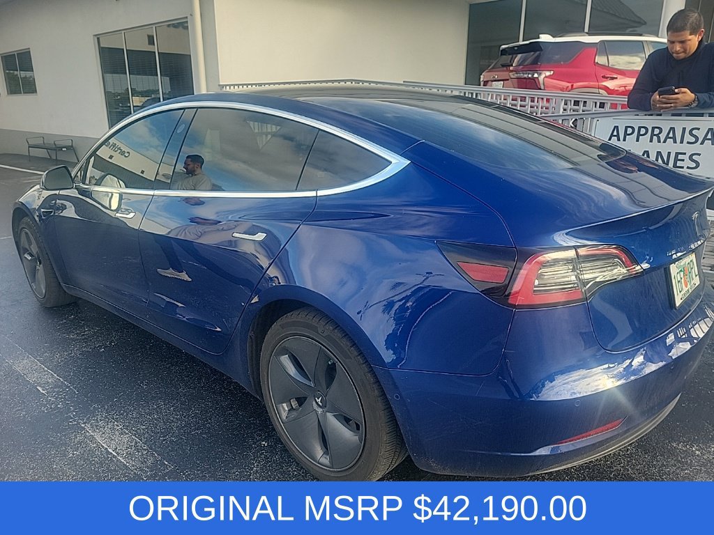 Used 2019 Tesla Model 3 RWD image 2