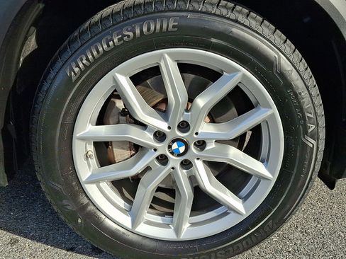 Certified 2022 BMW X5 xDrive40i image 8