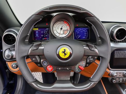Certified 2023 Ferrari Portofino M image 4