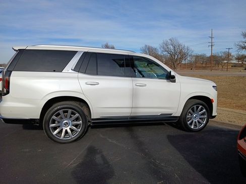 Used 2021 Cadillac Escalade Premium Luxury Platinum image 6