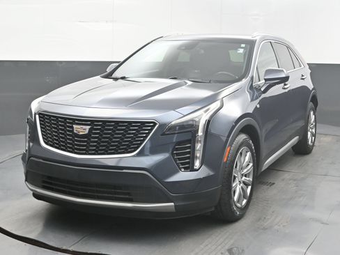 Used 2020 Cadillac XT4 Premium Luxury FWD image 3