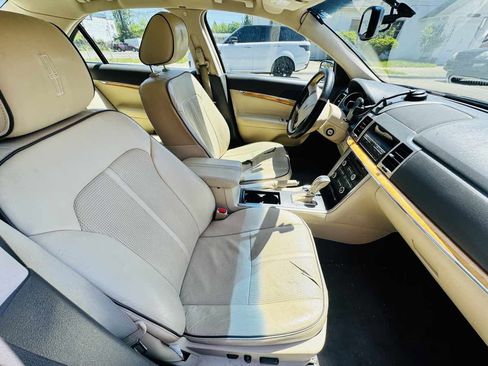 Used 2011 Lincoln MKZ FWD image 15