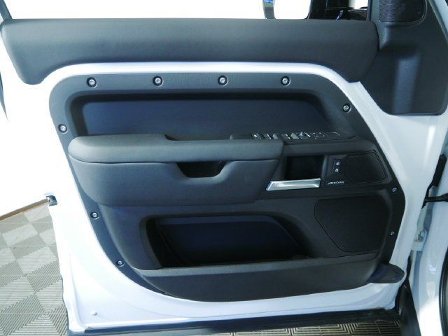 Used 2026 Land Rover Defender 110 S AWD/4WD image 19