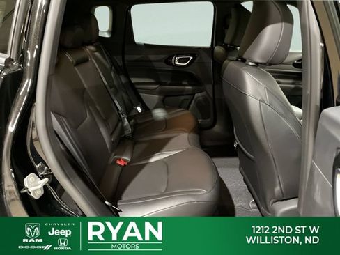 New 2026 Jeep Compass Limited AWD/4WD image 43