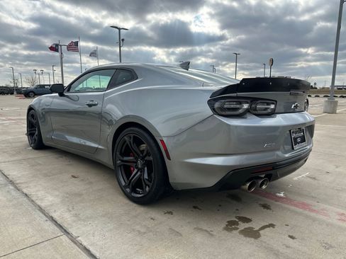 Used 2023 Chevrolet Camaro SS image 3