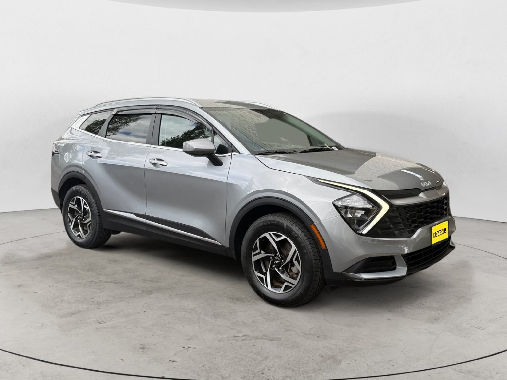 Used 2023 Kia Sportage LX AWD/4WD image 3