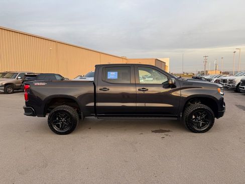 Used 2024 Chevrolet Silverado 1500 LT Trail Boss w/ LT Trail Boss Premium Package image 32