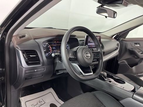 Used 2022 Nissan Rogue SV image 20