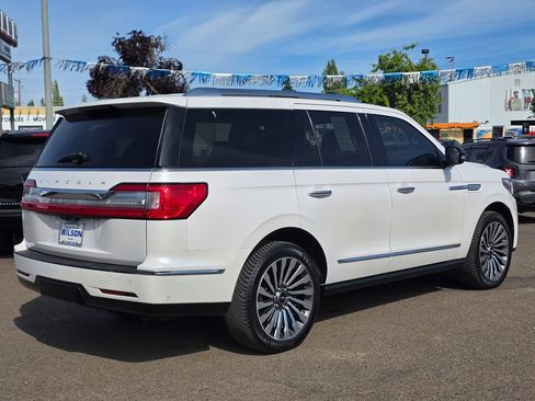 Used 2019 Lincoln Navigator Reserve AWD/4WD image 39