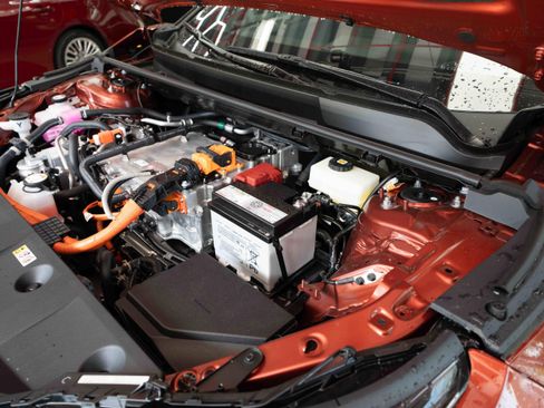 New 2026 Toyota C-HR w/ Cold Weather Package AWD/4WD image 34