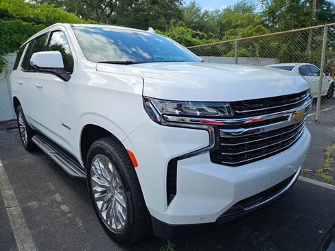 Used 2023 Chevrolet Tahoe LT w/ Luxury Package RWD image 3