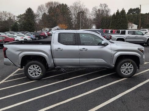 New 2025 Toyota Tacoma SR5 image 2