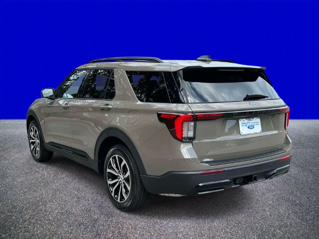 New 2026 Ford Explorer ST-Line RWD image 5