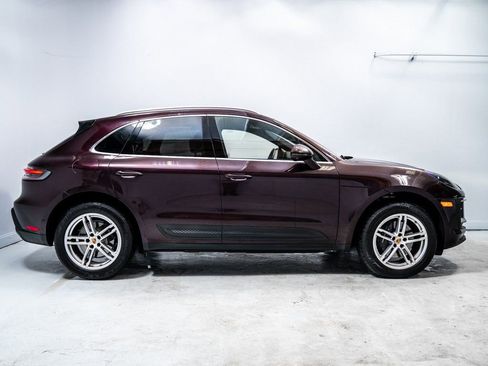 Used 2025 Porsche Macan image 8