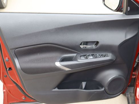 Used 2022 Nissan Kicks SV FWD image 19