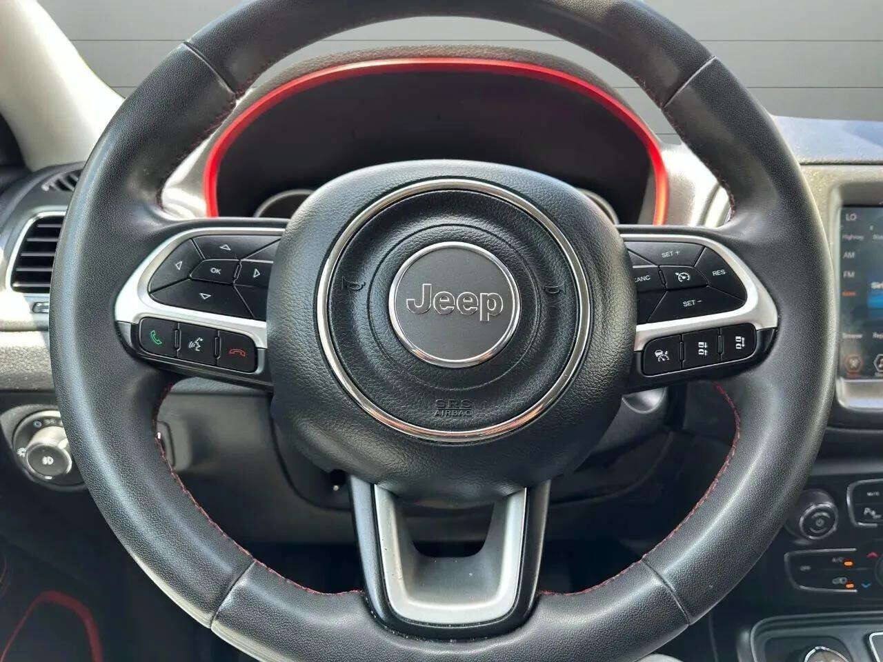 Used 2021 Jeep Compass Trailhawk AWD/4WD image 39