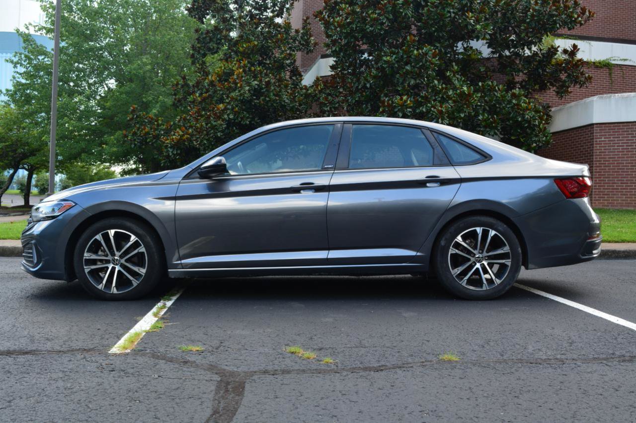 Used 2023 Volkswagen Jetta Sport FWD image 8