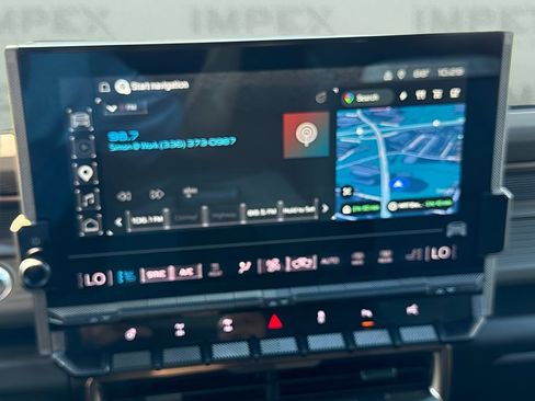 Used 2024 GMC Hummer EV 2X w/ Extreme Off-Road Package AWD/4WD image 15