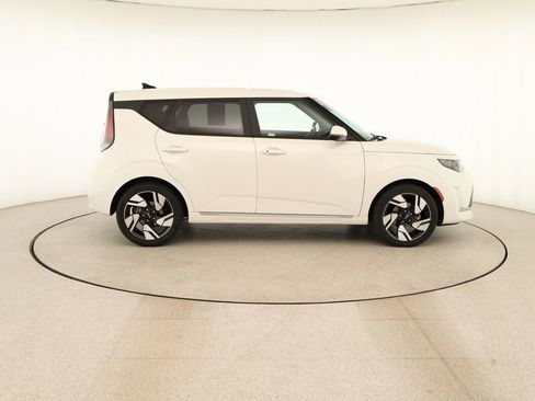 Used 2023 Kia Soul GT-Line FWD image 8