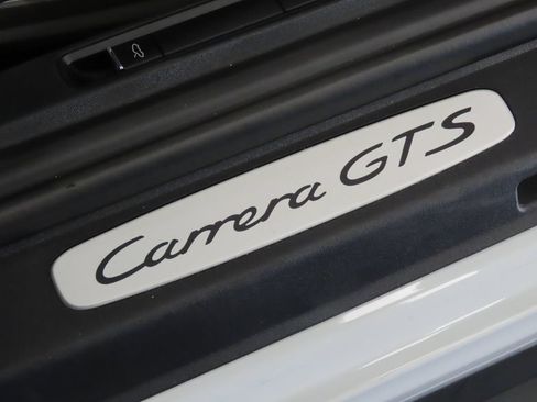 Used 2015 Porsche 911 Carrera GTS RWD image 42