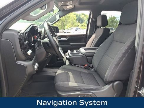 Used 2023 GMC Sierra 1500 SLE AWD/4WD image 2
